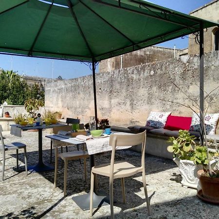 B&B La Casa Gialla Lecce Bagian luar foto