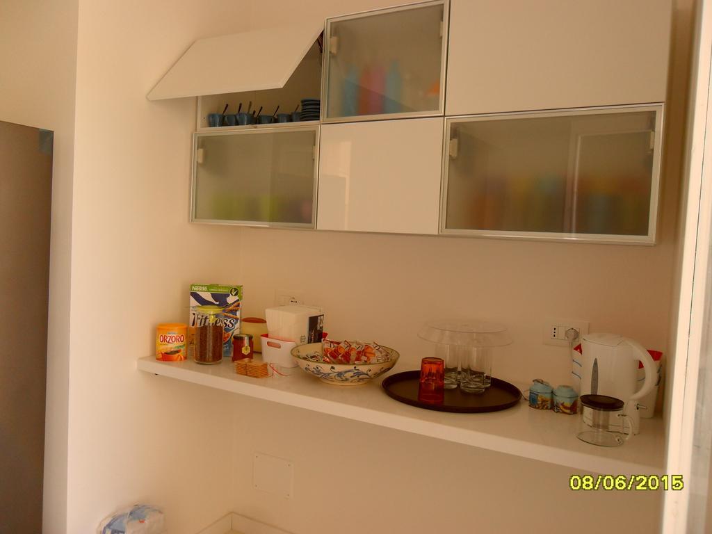 B&B La Casa Gialla Lecce Bagian luar foto