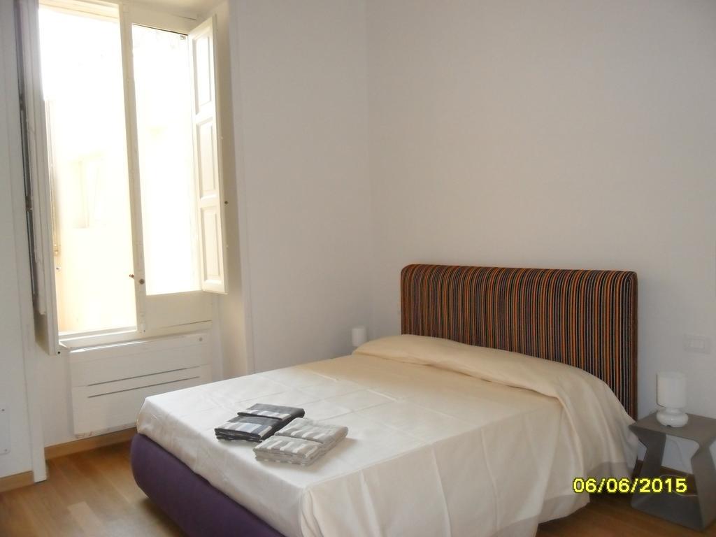 B&B La Casa Gialla Lecce Ruang foto