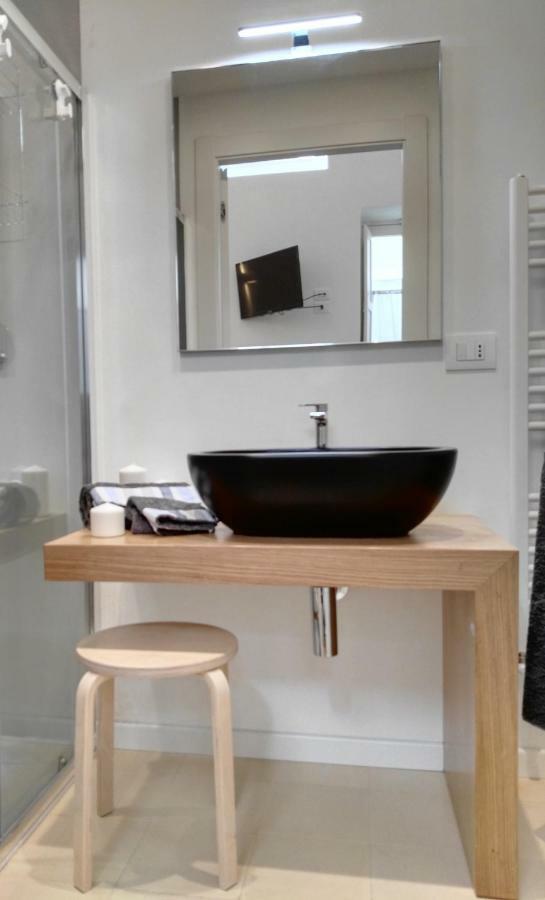 B&B La Casa Gialla Lecce Bagian luar foto
