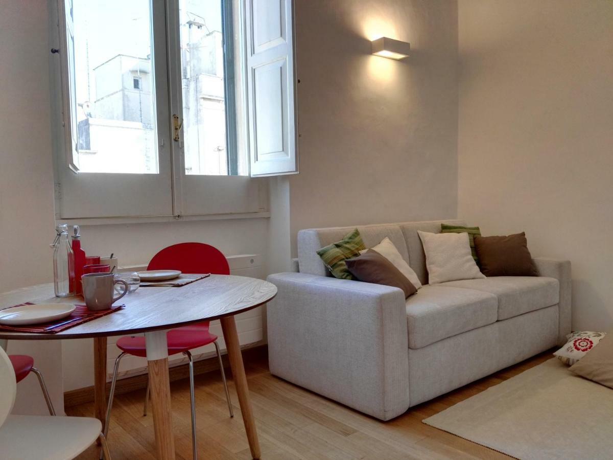 B&B La Casa Gialla Lecce Bagian luar foto